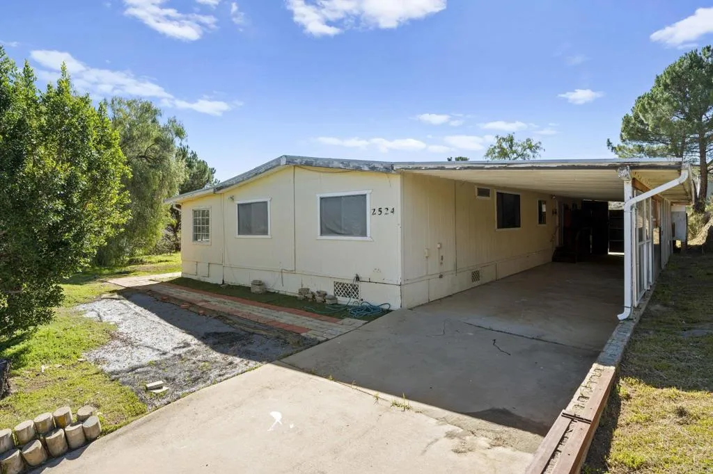 https://cdn.realtyfeed.com/cdn/127/306655070/32712d10b0273b8e5c0b6af56e5f7ae1.webp