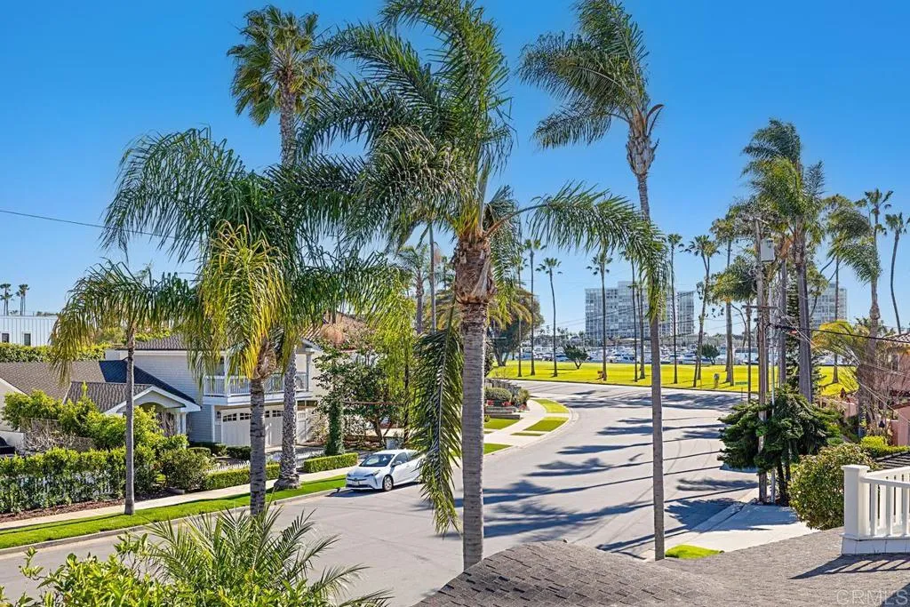 https://cdn.realtyfeed.com/cdn/127/306655086/165cb8e5227b9f481bc309884790a576.webp