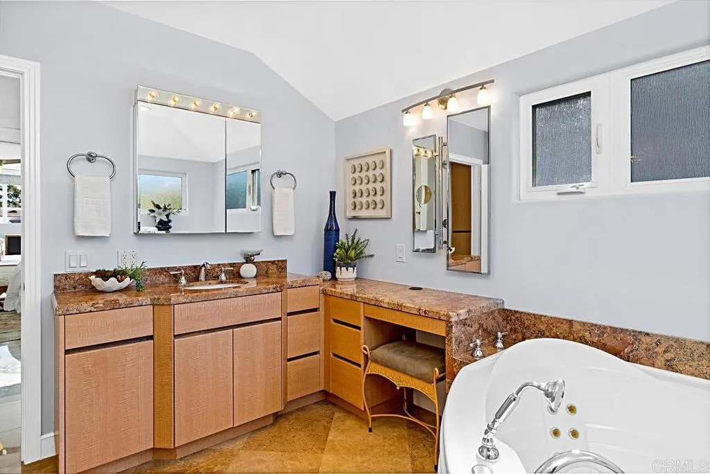 https://cdn.realtyfeed.com/cdn/127/306655086/d2414424b279aa1fb56be2e2f6024486.webp