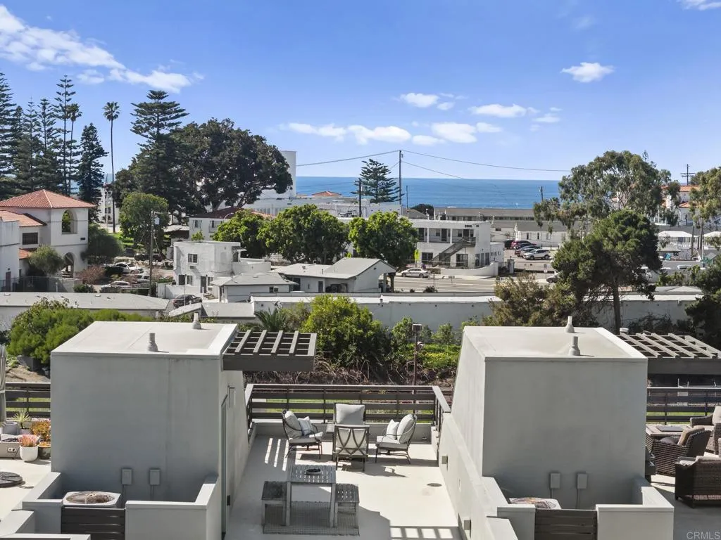 2563 State Street, Carlsbad, CA, 92008