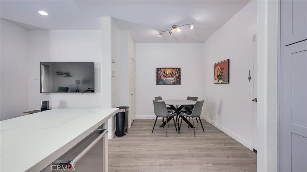 https://cdn.realtyfeed.com/cdn/127/306655114/42f444941f61ba68a0421ef0f389b08a.webp