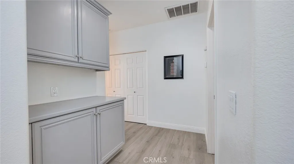 https://cdn.realtyfeed.com/cdn/127/306655114/4d04b41fbb1fa41a3376ce2df3cba537.webp