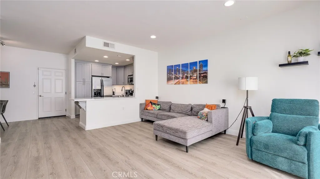 https://cdn.realtyfeed.com/cdn/127/306655114/8139a0b343dc7c0db8e95ef8bfd531d4.webp
