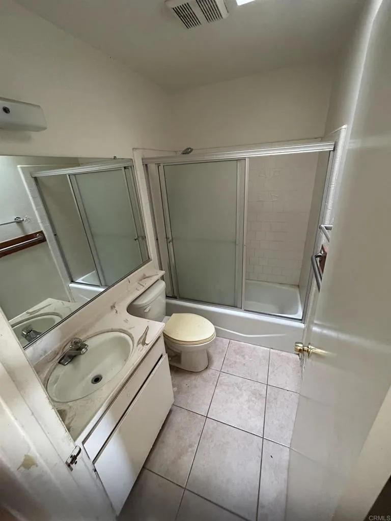 15170 Kingsway Drive, Lake Elsinore, CA 92530 - Photo 5 of 5, Lake Elsinore, CA