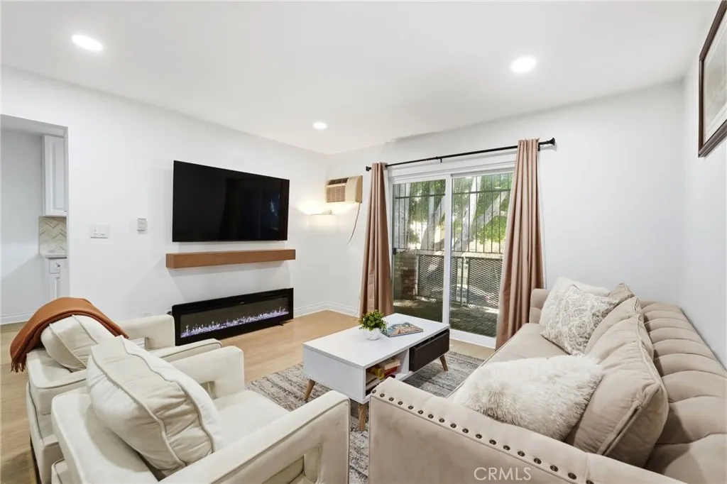 6904 Radford Unit 5, North Hollywood, CA 91605 - Photo 3 of 30, North Hollywood, CA