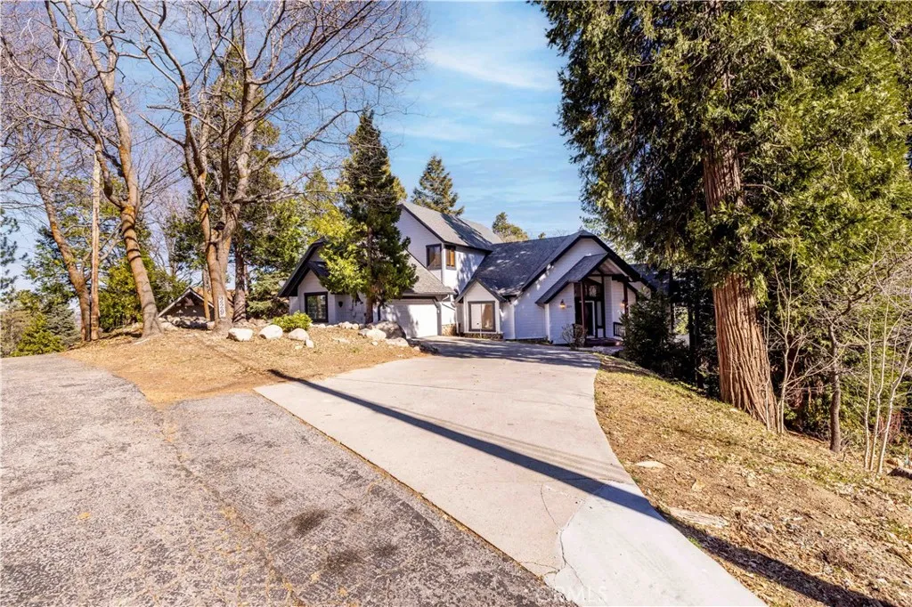 229 Shasta, Lake Arrowhead, CA 92352 - Photo 2 of 48, Lake Arrowhead, CA