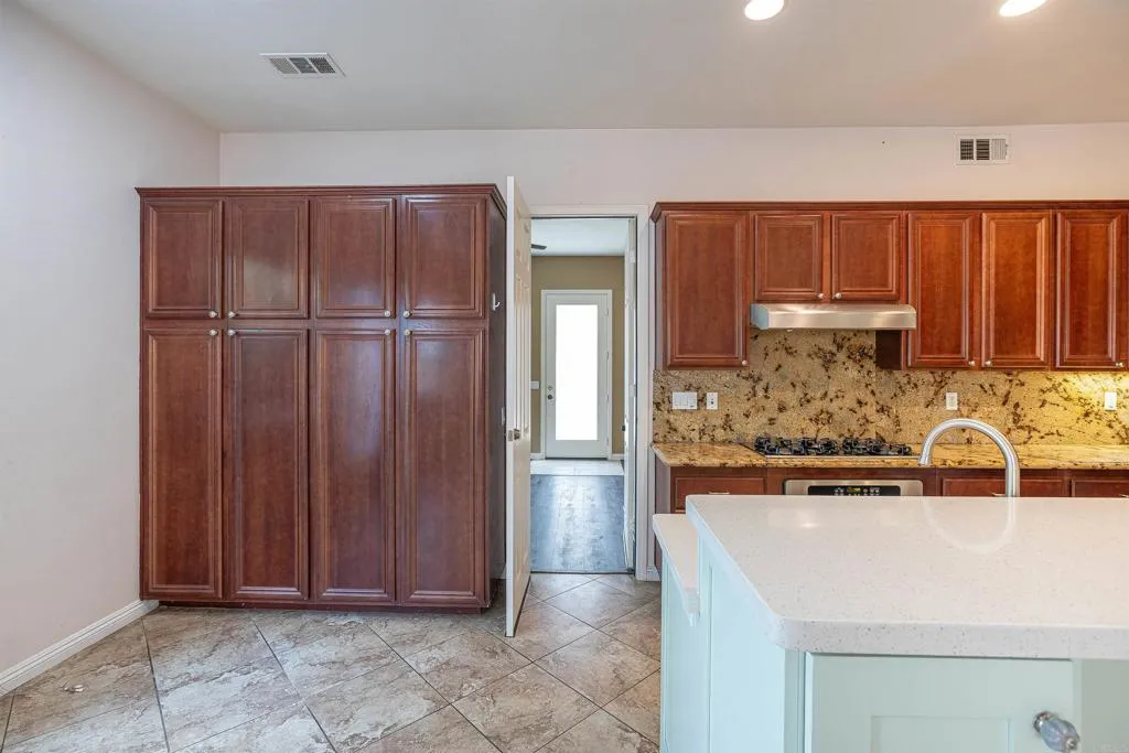 https://cdn.realtyfeed.com/cdn/127/306655170/4528bfb29adb095516b0edc9f0047720.webp