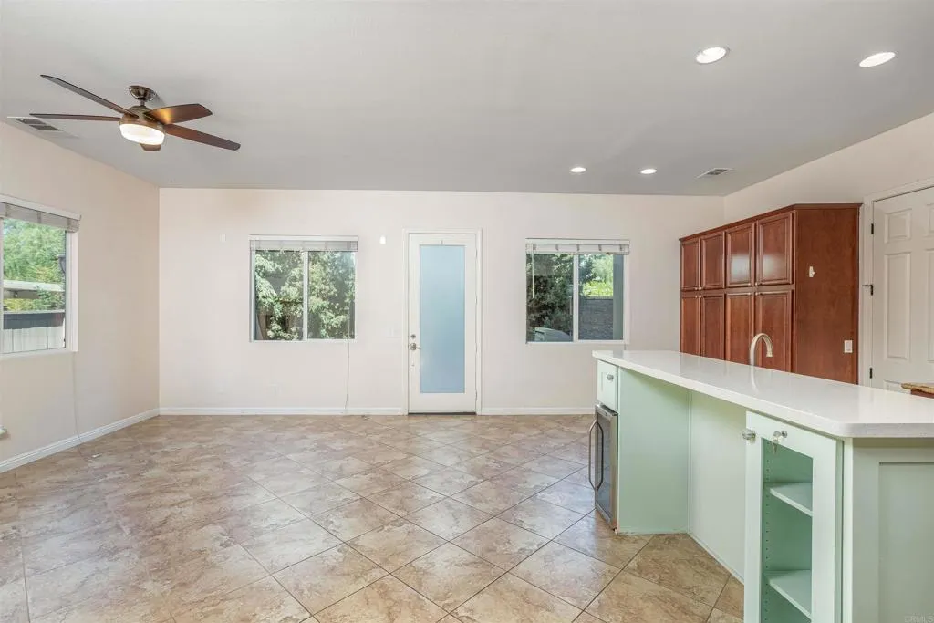 https://cdn.realtyfeed.com/cdn/127/306655170/568eee6d9526a2d24c0c91a38a32721c.webp