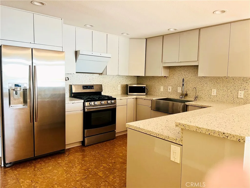 https://cdn.realtyfeed.com/cdn/127/306655244/2c51f0bfdaa3c4a22b6c5d7b3b2b5614.webp