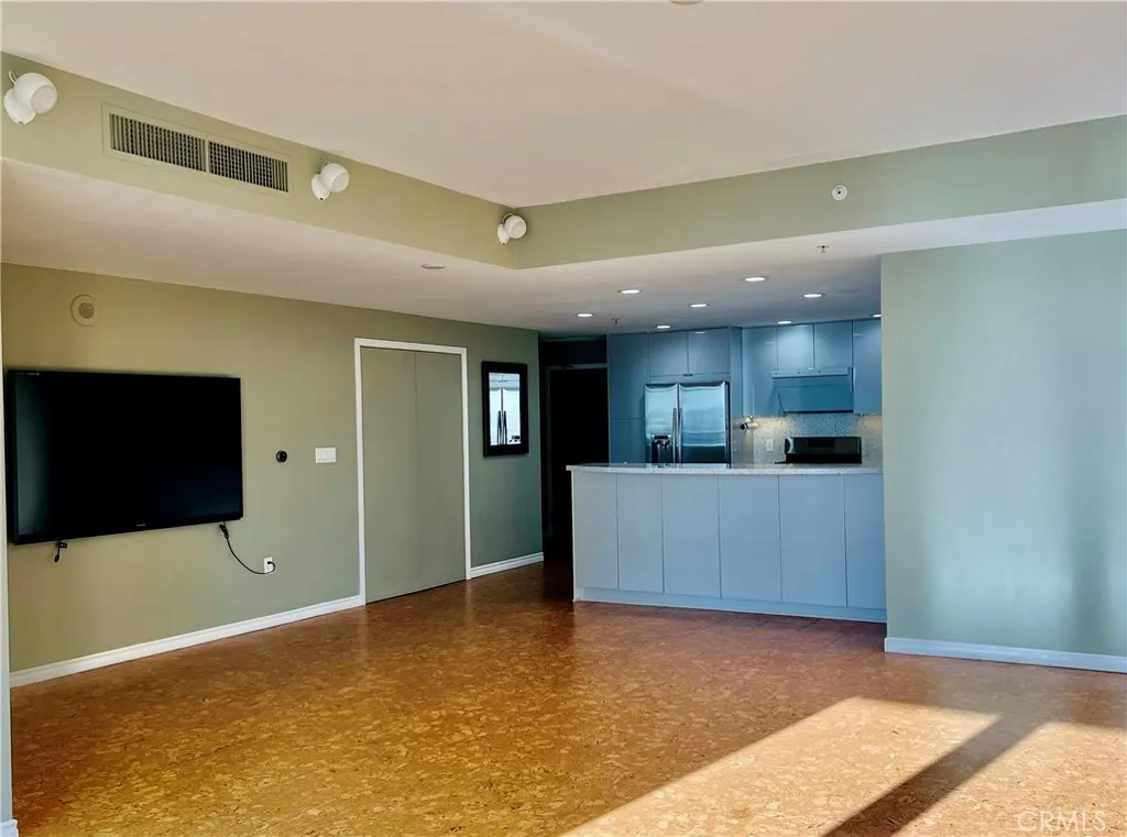 https://cdn.realtyfeed.com/cdn/127/306655244/91c3ee3794a7744e29d54685c2d86b36.webp