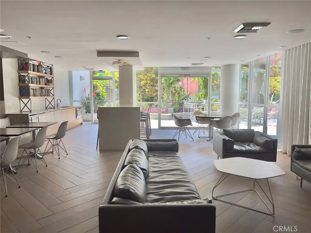 https://cdn.realtyfeed.com/cdn/127/306655244/efa4957fa74fc53d1bd1c7818e8e3442.webp