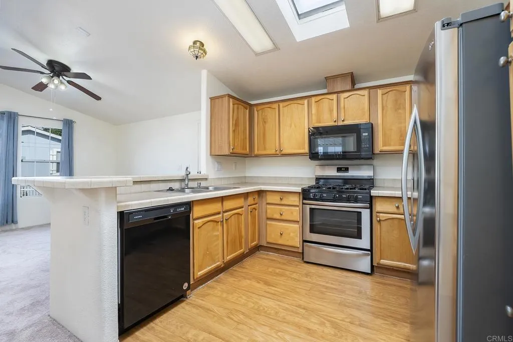 https://cdn.realtyfeed.com/cdn/127/306655294/f218164d5605df2b13da5c6326f57513.webp