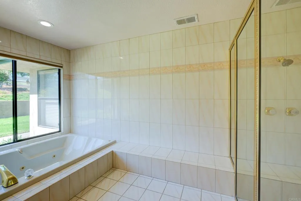 https://cdn.realtyfeed.com/cdn/127/306655304/26621db7fa51a27b4770c5d2c3ffd046.webp