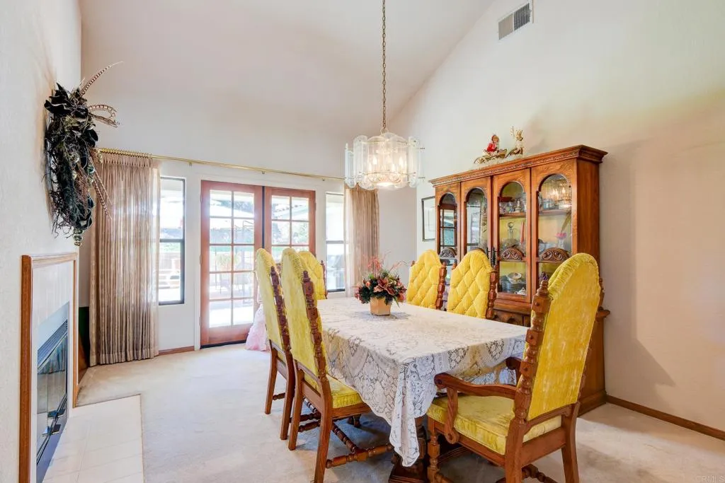 https://cdn.realtyfeed.com/cdn/127/306655304/3f878ad6a2ccb0946407cbd9886a020b.webp
