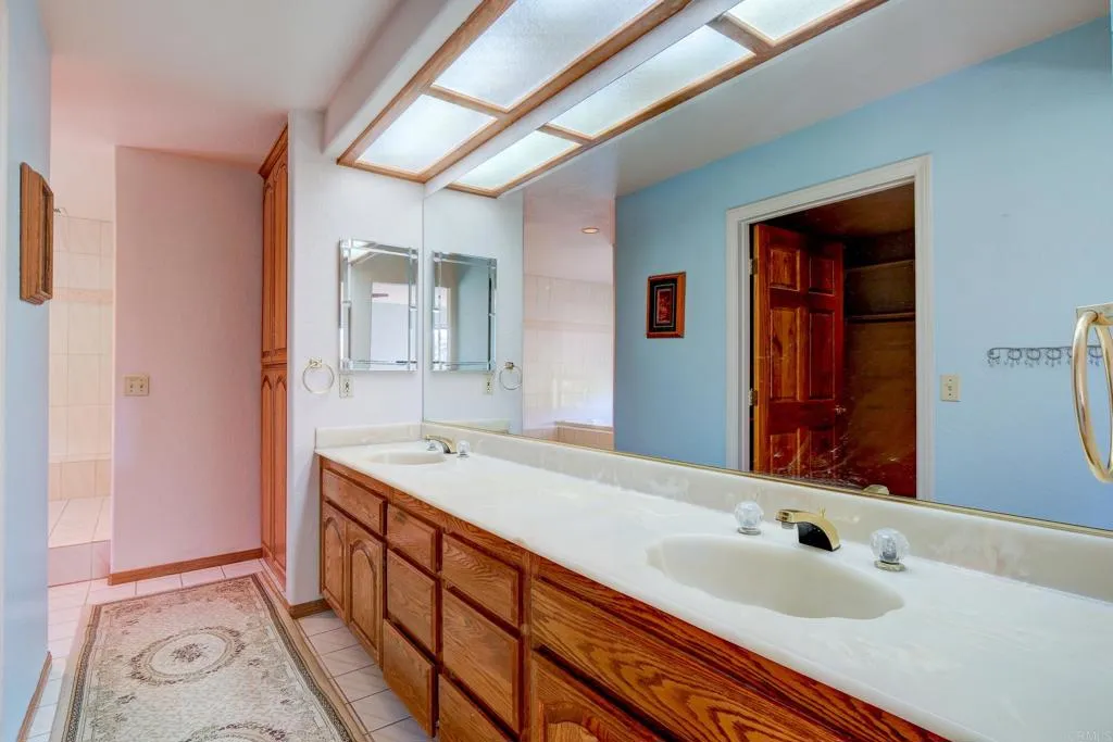 https://cdn.realtyfeed.com/cdn/127/306655304/4dd1317a58e9571b735f4ad284b73b88.webp