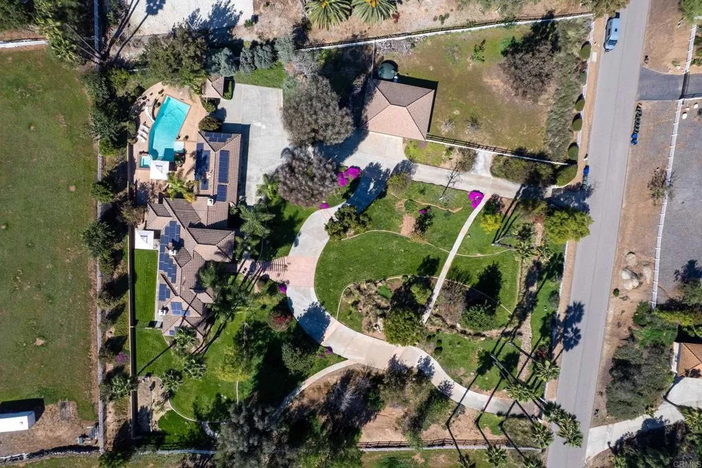 https://cdn.realtyfeed.com/cdn/127/306655304/57517a6b80fc09494734b69bf30a5812.webp