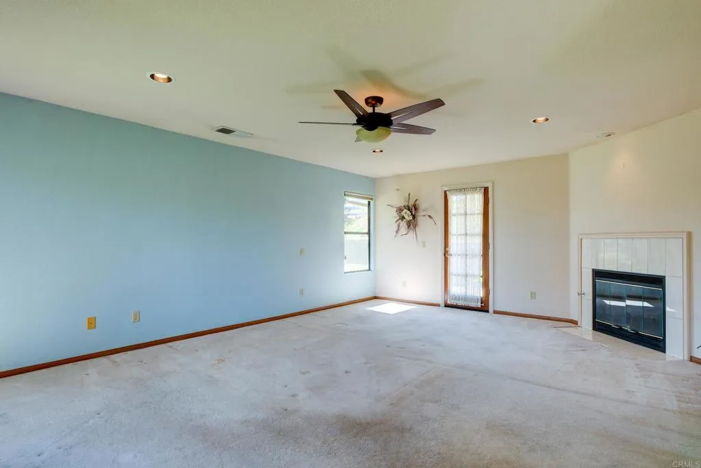 https://cdn.realtyfeed.com/cdn/127/306655304/886ae9b6659feb041b1bd1d88886f2a0.webp