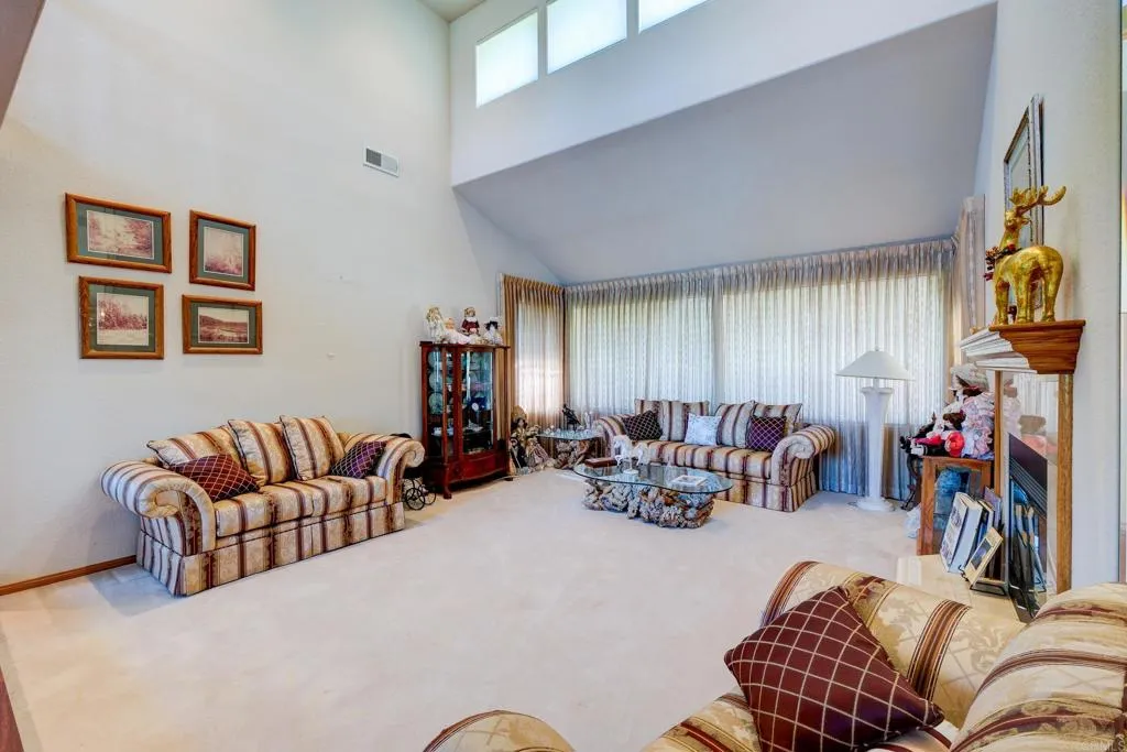 https://cdn.realtyfeed.com/cdn/127/306655304/b96a9fc7720ba9362bced050df2411ac.webp