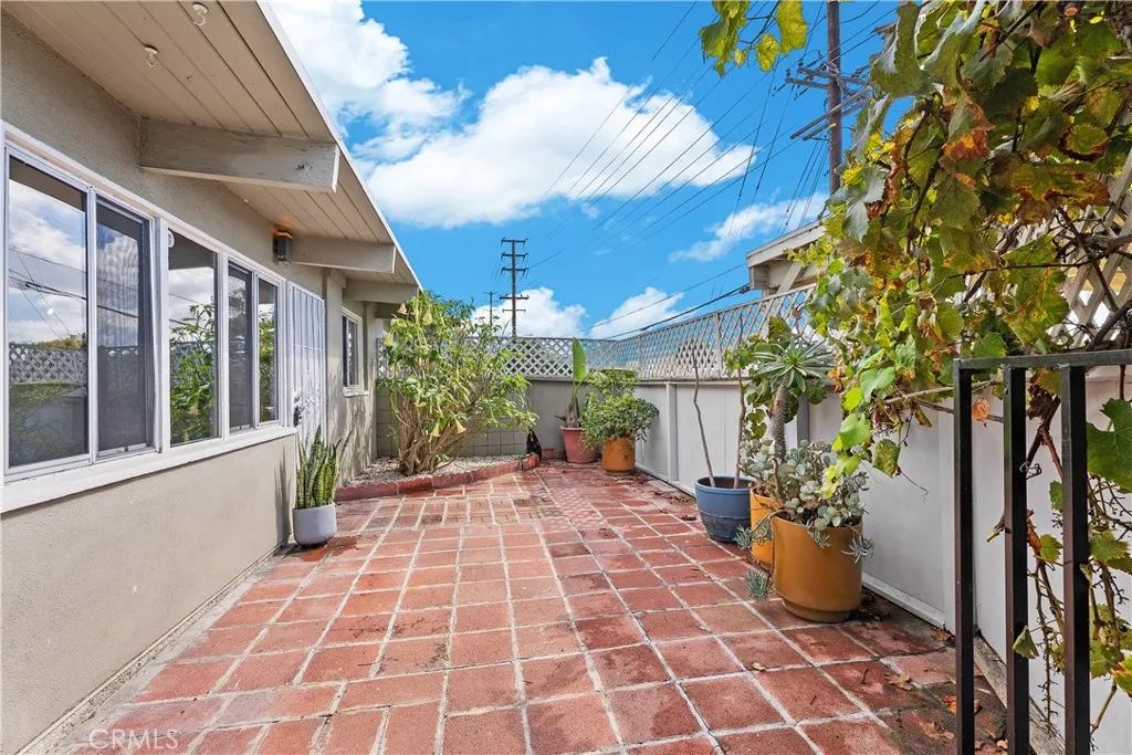 1124 Victoria, Costa Mesa, CA, 92627