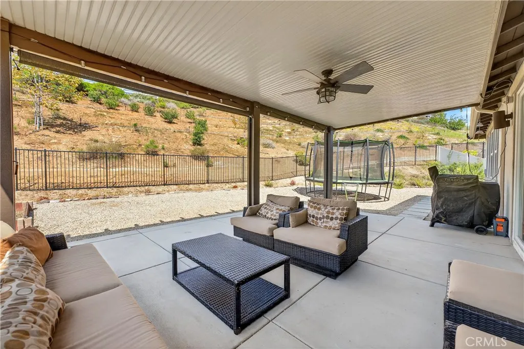https://cdn.realtyfeed.com/cdn/127/306655512/e88a57e6e2df463bac65545cb40bb81f.webp