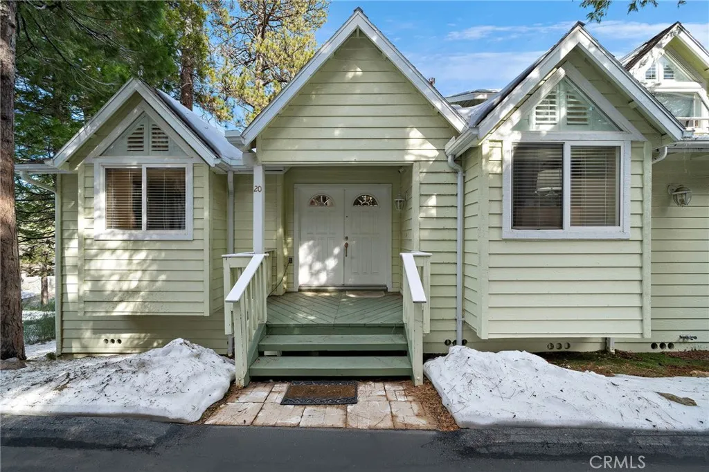 180 Grass Valley Unit 20, Lake Arrowhead, CA 92352 - Photo 4 of 50, Lake Arrowhead, CA