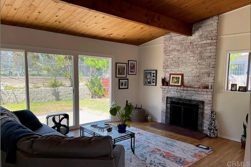 327 Bethany Street, Thousand Oaks, CA, 91360
