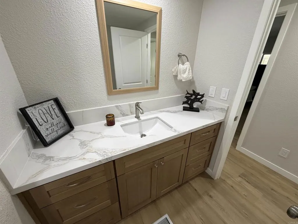 https://cdn.realtyfeed.com/cdn/127/306655746/3f68007a6623c46858309b6ae39fd4ec.webp