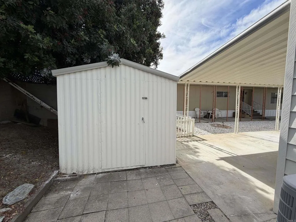https://cdn.realtyfeed.com/cdn/127/306655746/baf958564ce1f64ae7424c193ff5acec.webp