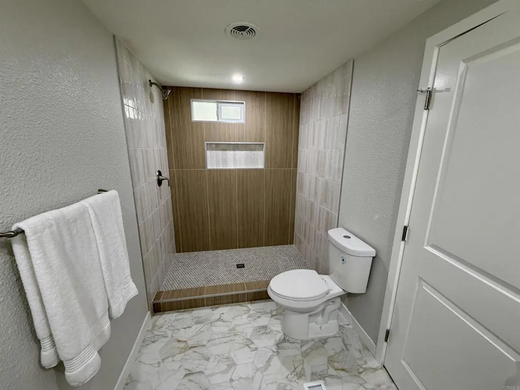 https://cdn.realtyfeed.com/cdn/127/306655746/f017a6ecfd891d03af7e7071884ed47b.webp