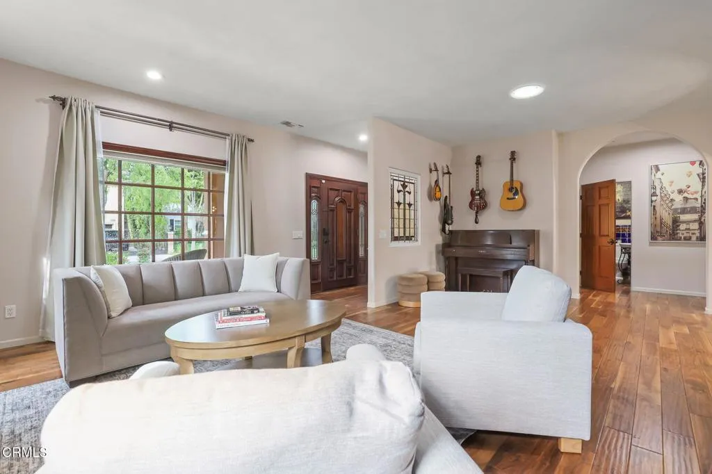 12244 Tiara Street, Valley Village, CA 91607 - Photo 4 of 46, Valley Village, CA