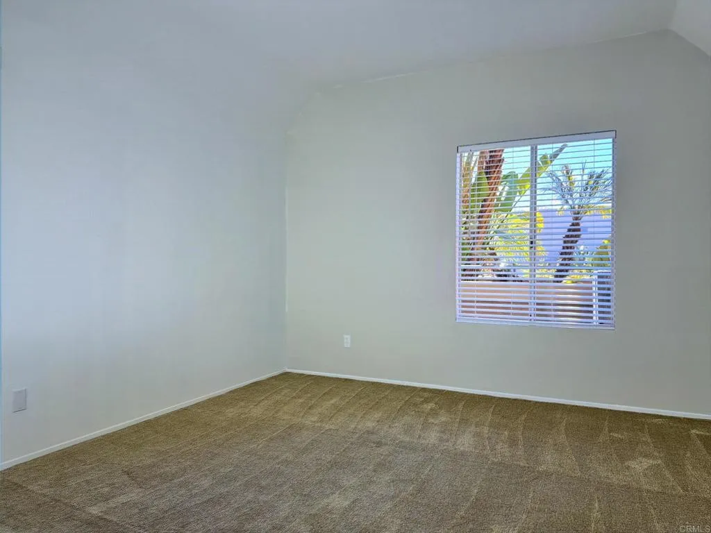 https://cdn.realtyfeed.com/cdn/127/306655790/990f10a0cc98a769de967381927f28ae.webp