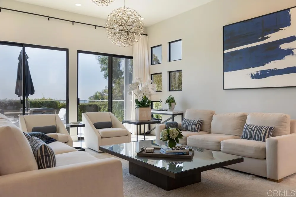 https://cdn.realtyfeed.com/cdn/127/306655861/1b6e399112751db5baa145a4deae7583.webp