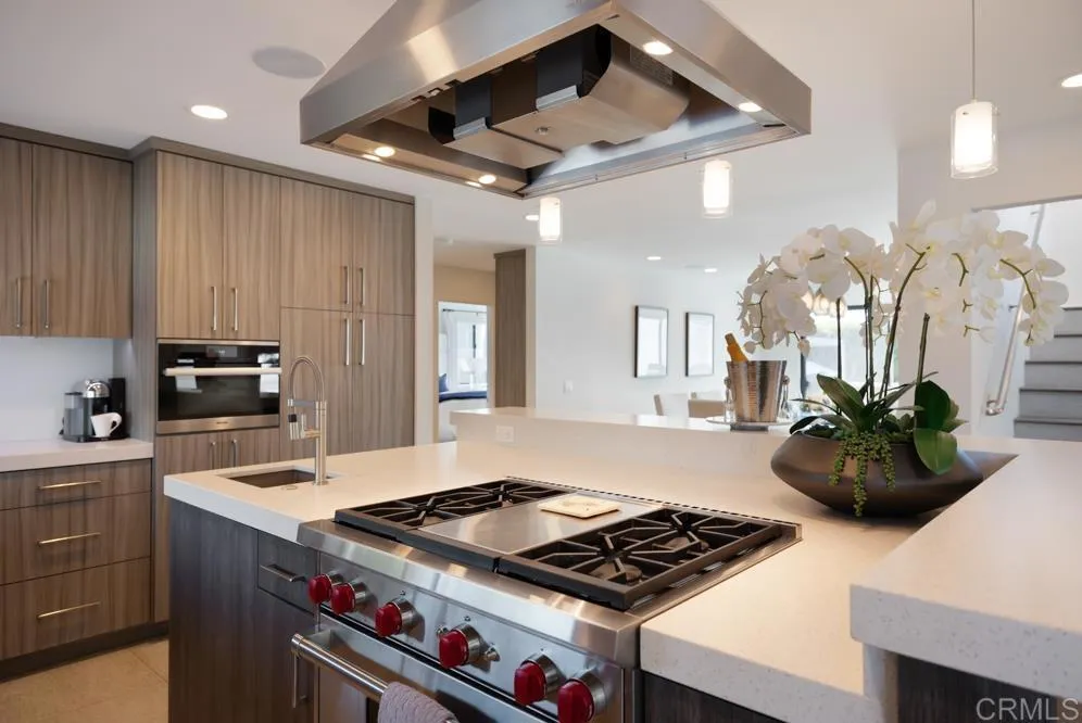 https://cdn.realtyfeed.com/cdn/127/306655861/3f29a4e79835919a9096088b9384fa41.webp