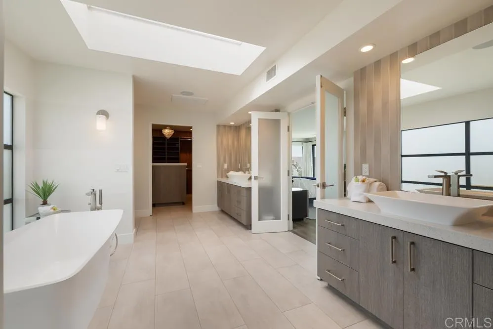 https://cdn.realtyfeed.com/cdn/127/306655861/673288b635067e8e15b1810057ece70d.webp