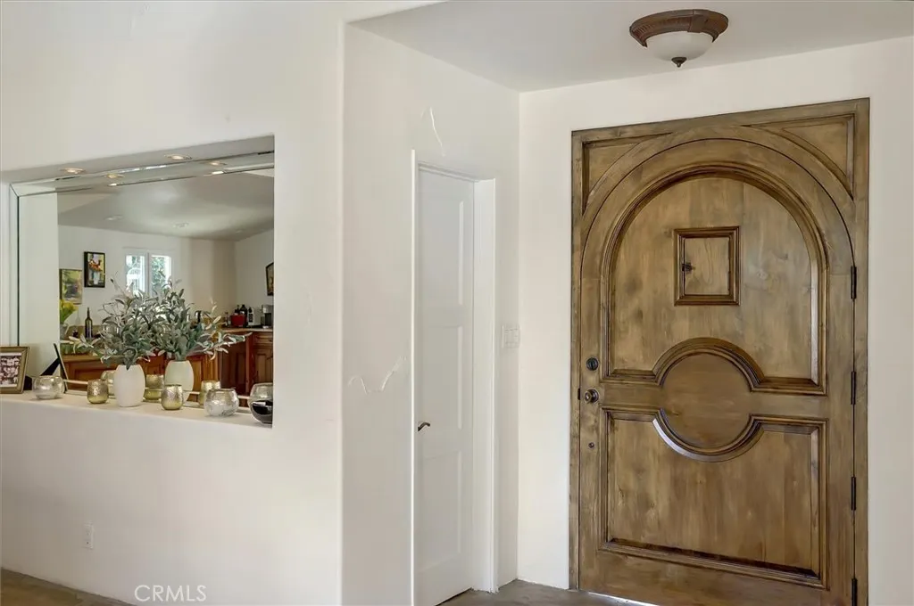 23130 Oxnard Street, Woodland Hills, CA 91367 - Photo 5 of 39, Woodland Hills, CA