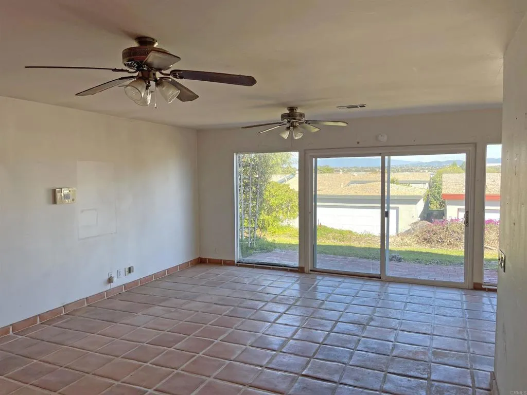 https://cdn.realtyfeed.com/cdn/127/306655930/0b2fc6bfafd7a410f749fe300f65102f.webp