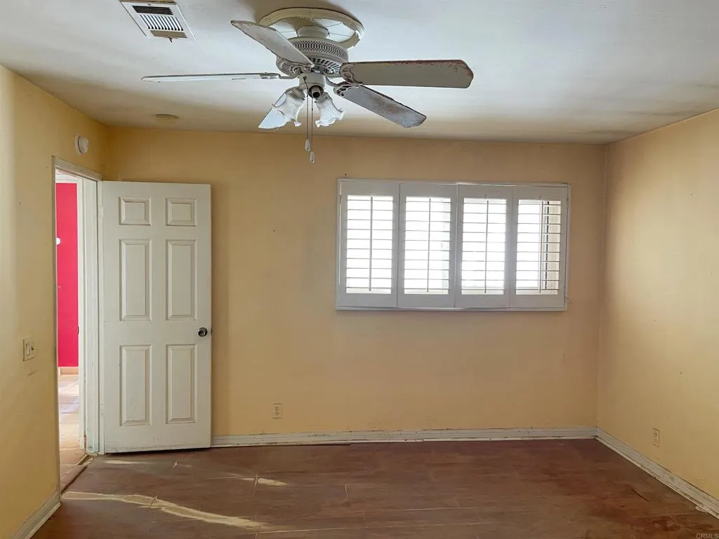 https://cdn.realtyfeed.com/cdn/127/306655930/e21dc50f3bc7eff5847fafbea59a0083.webp
