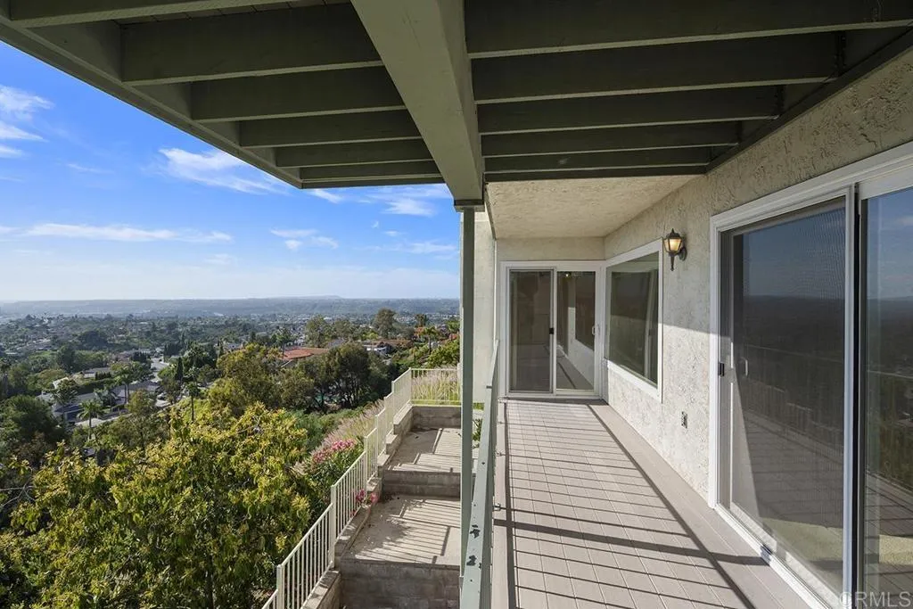 https://cdn.realtyfeed.com/cdn/127/306655937/0c5bacd8850a8b70ef85819b8352f710.webp
