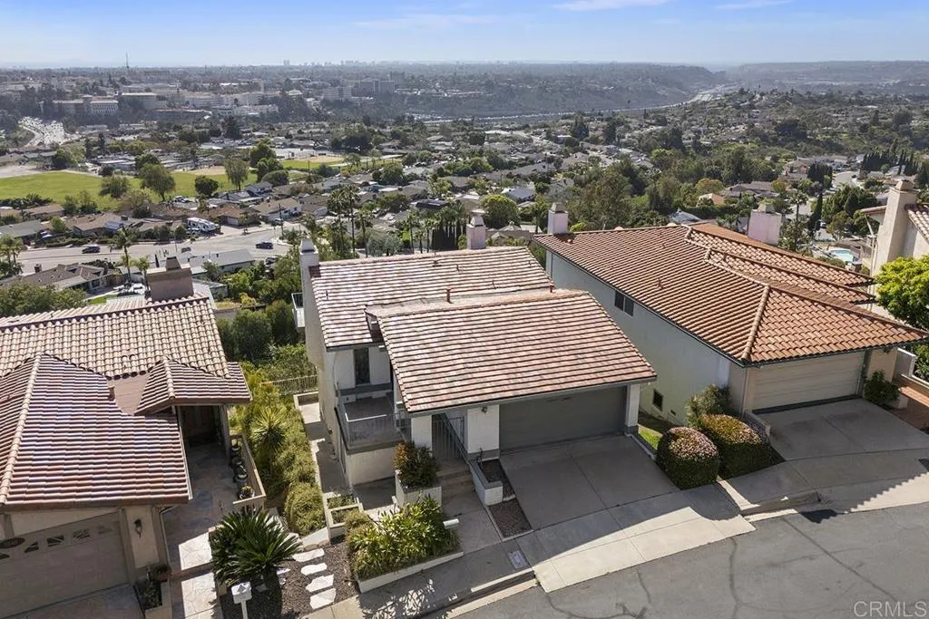 https://cdn.realtyfeed.com/cdn/127/306655937/23583e3474fdbb40afafa15ee0bce71d.webp