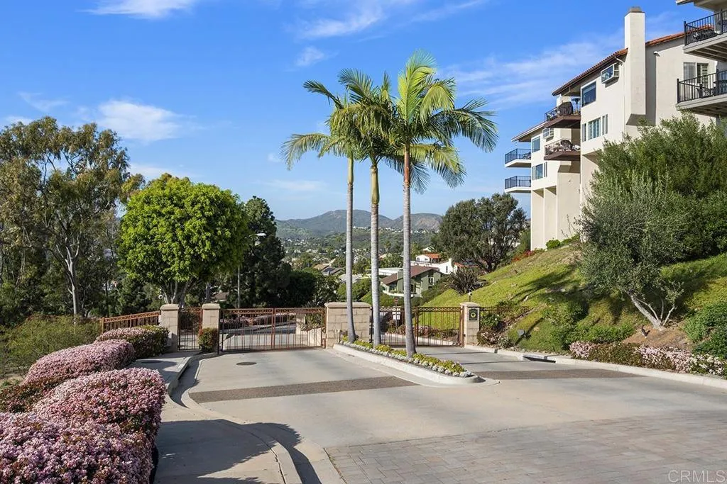 https://cdn.realtyfeed.com/cdn/127/306655937/47805804f324fd73909a6d0750bce273.webp