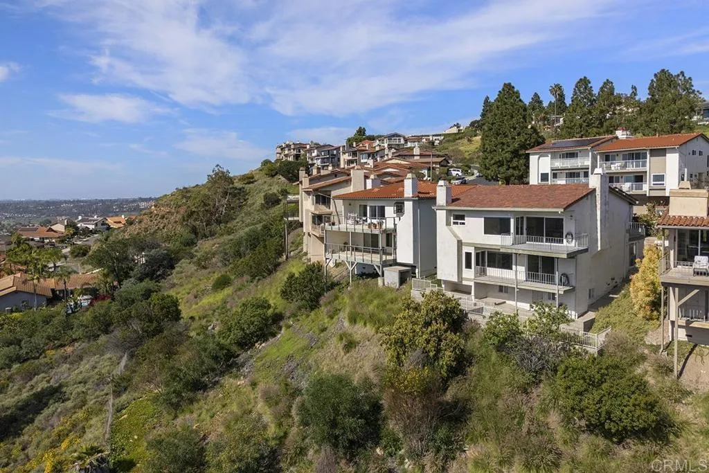 https://cdn.realtyfeed.com/cdn/127/306655937/6041f3dcf2ebb4a789cd6dcd8e9b64dd.webp