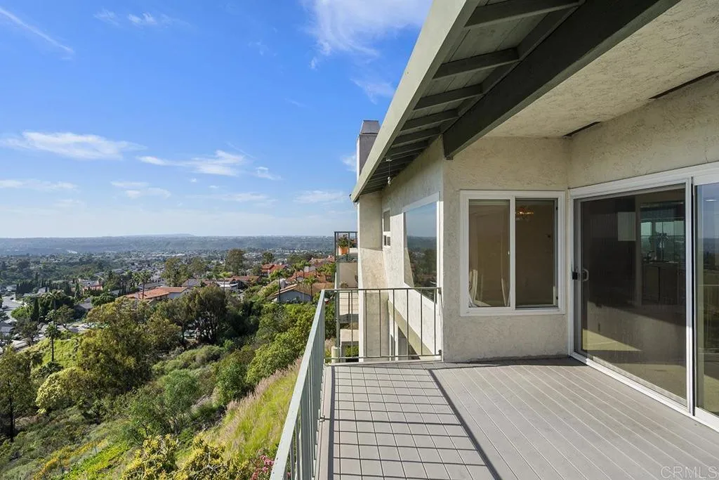 https://cdn.realtyfeed.com/cdn/127/306655937/efb7c61921407e30aa4cb61364d360b8.webp