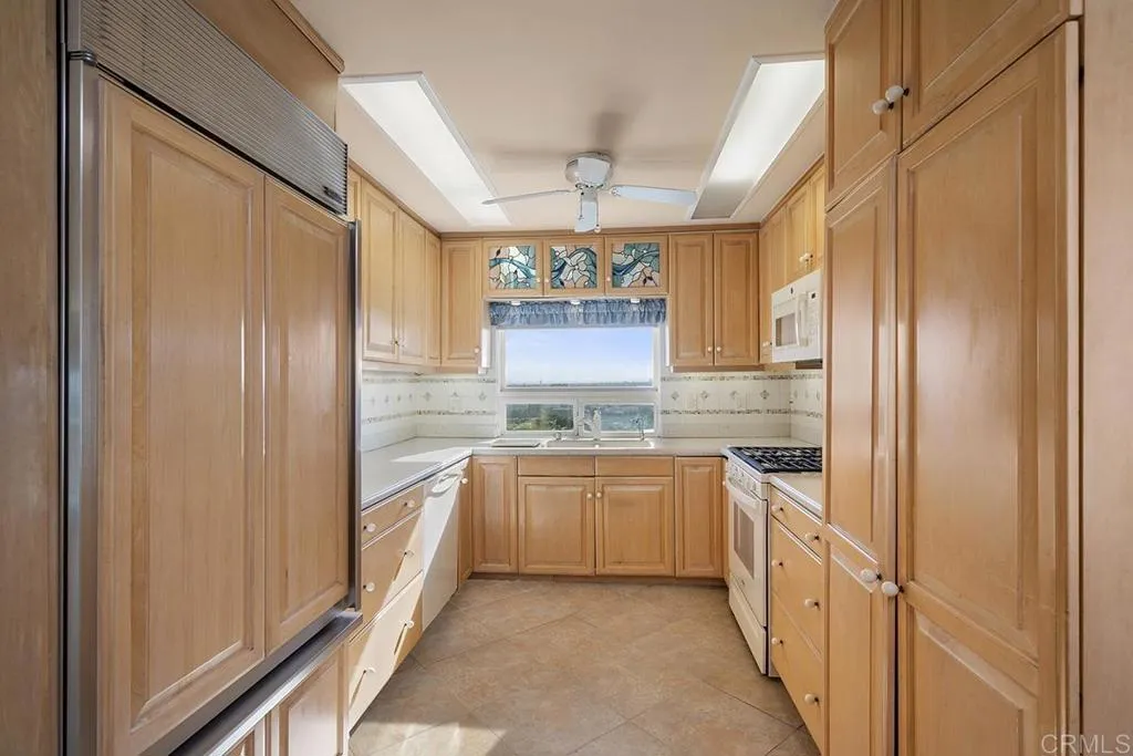https://cdn.realtyfeed.com/cdn/127/306655937/fbedc4512af0a1b40a2d65fe4919d893.webp