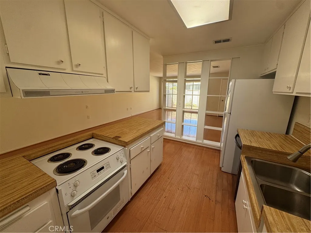3120 Via Serena North Unit B, Laguna Woods, CA 92637 - Photo 4 of 10, Laguna Woods, CA