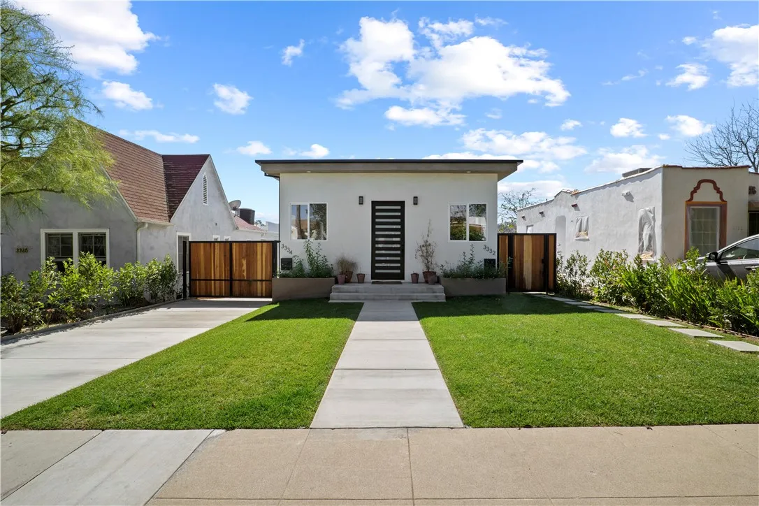 3334 Madera Avenue
