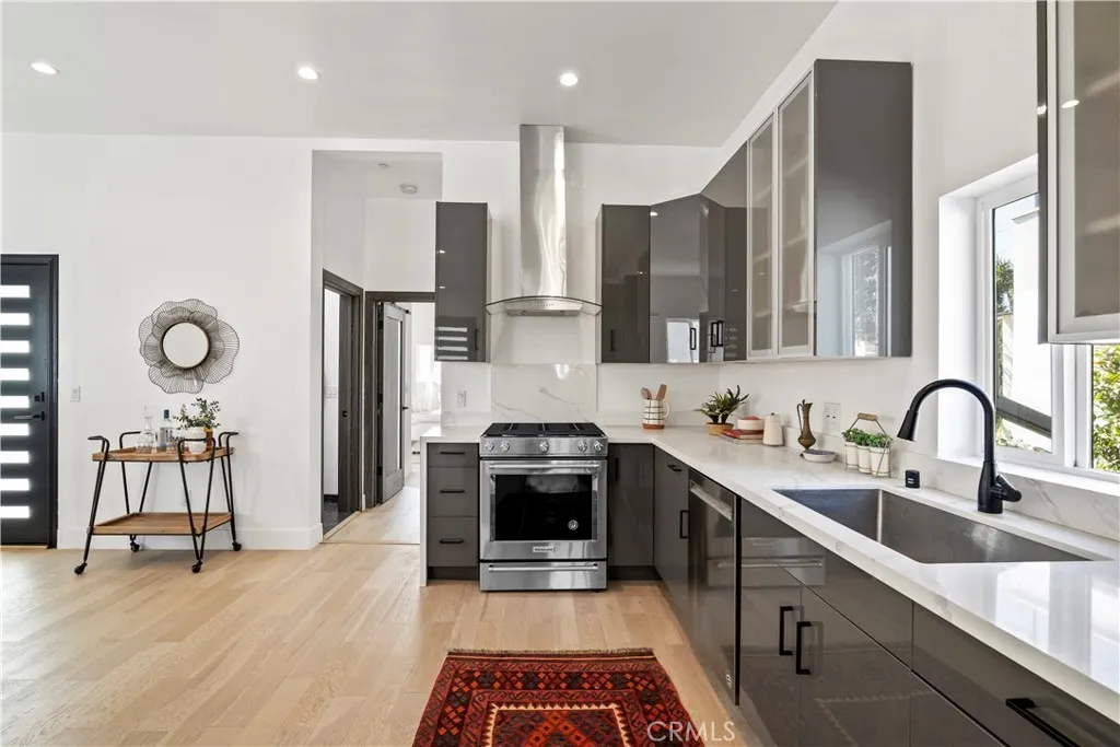 3334 Madera Avenue, Los Angeles, CA 90039 - Photo 5 of 23, Los Angeles, CA