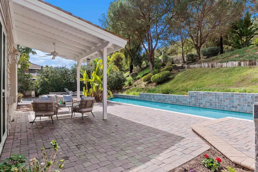 https://cdn.realtyfeed.com/cdn/127/306656044/00bf006b1a5a59c3b41a06ad22378359.webp
