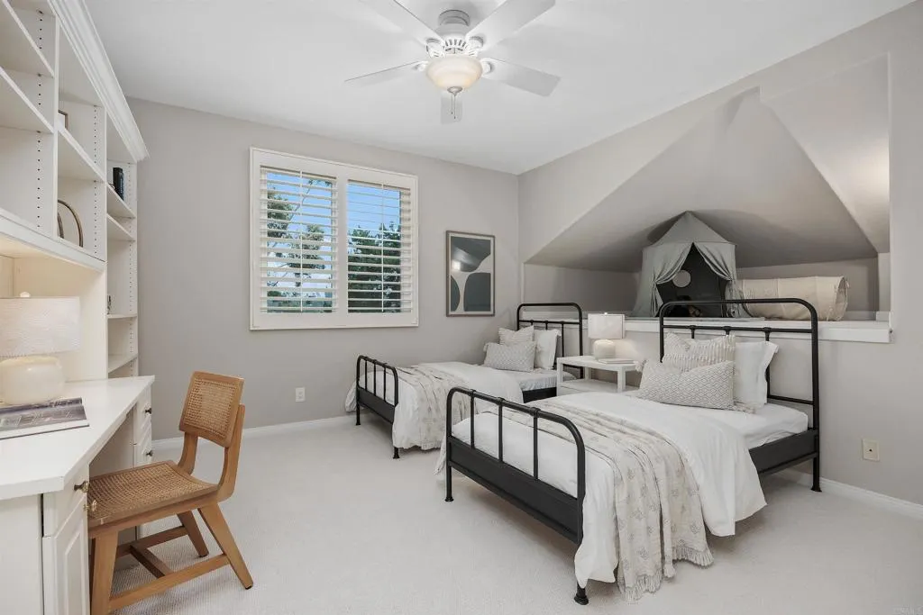 https://cdn.realtyfeed.com/cdn/127/306656044/40287a47e503924f40128de1f4823ebc.webp