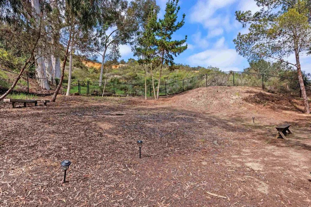 https://cdn.realtyfeed.com/cdn/127/306656044/b2104b1dc5f818134072418fdcfb319c.webp
