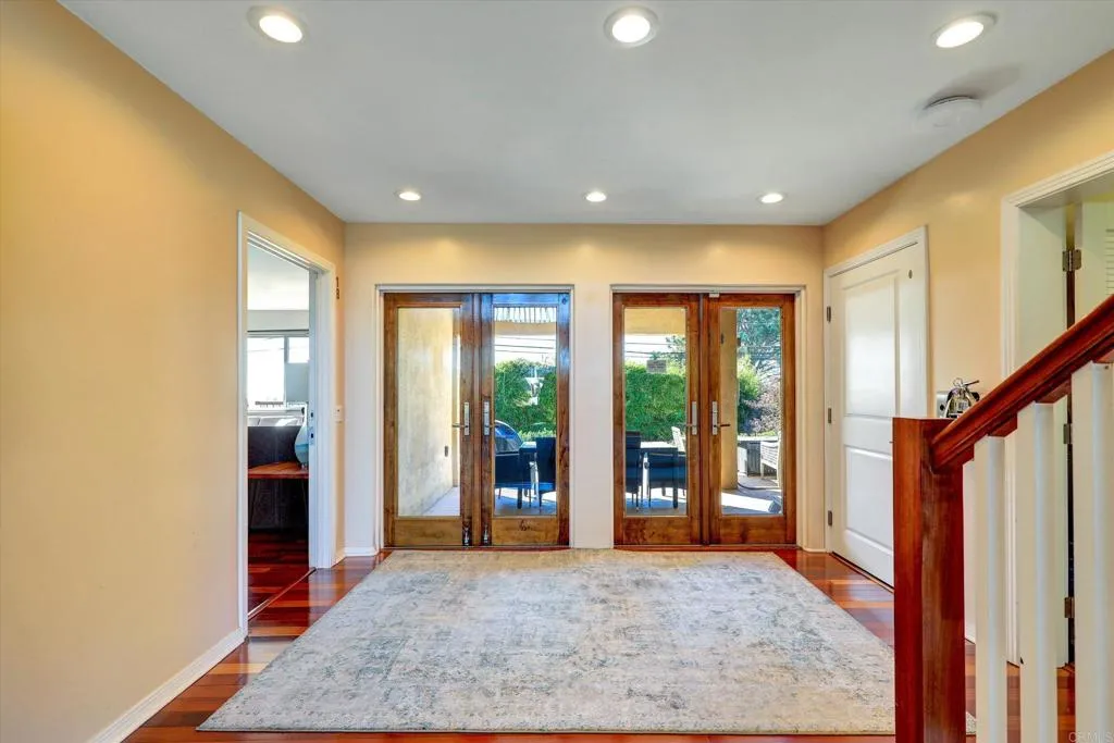 2812 Poinsettia Drive, San Diego, CA, 92106